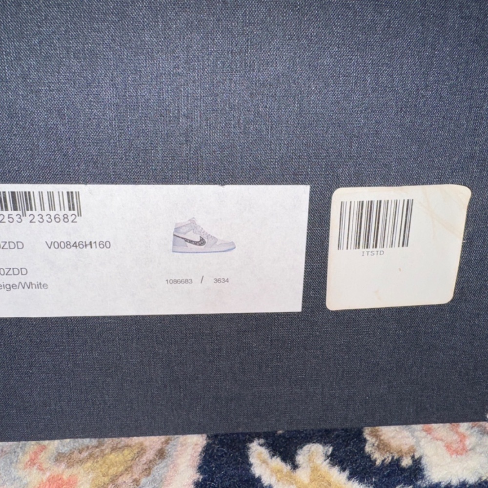Dior Jordan 1’s - Picture 15 of 15